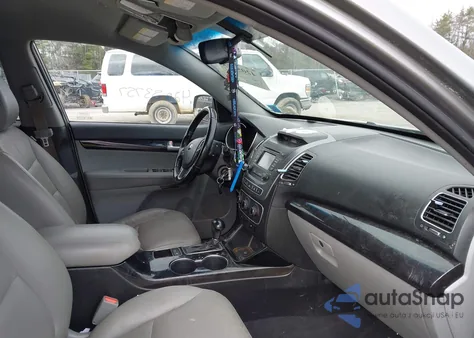 2015 Kia Sorento Lx from USA, damaged, VIN 5XYKTCA67FG655165